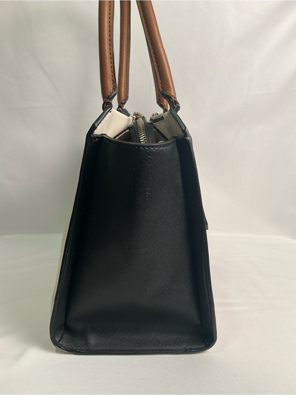 GUESS Cherie Status Carryall Satchel Colorblock Black White - Picture 11 of 16